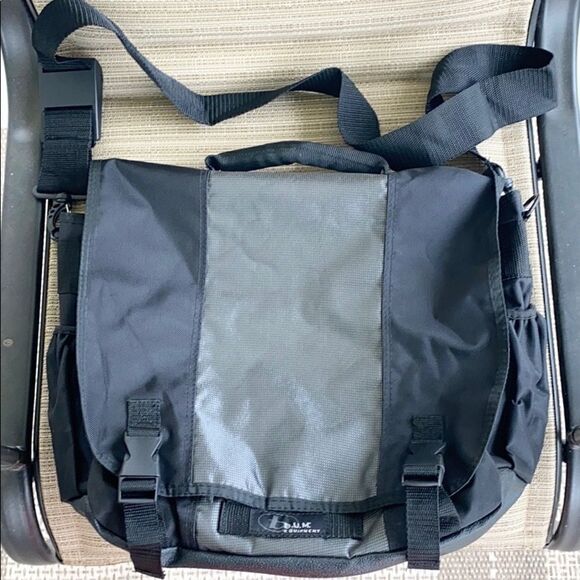 The BUM Equipment Bag - Picture 1 of 9